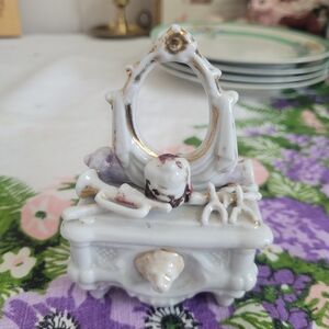 Vanity Designed trinket Box Vintage Porcelain